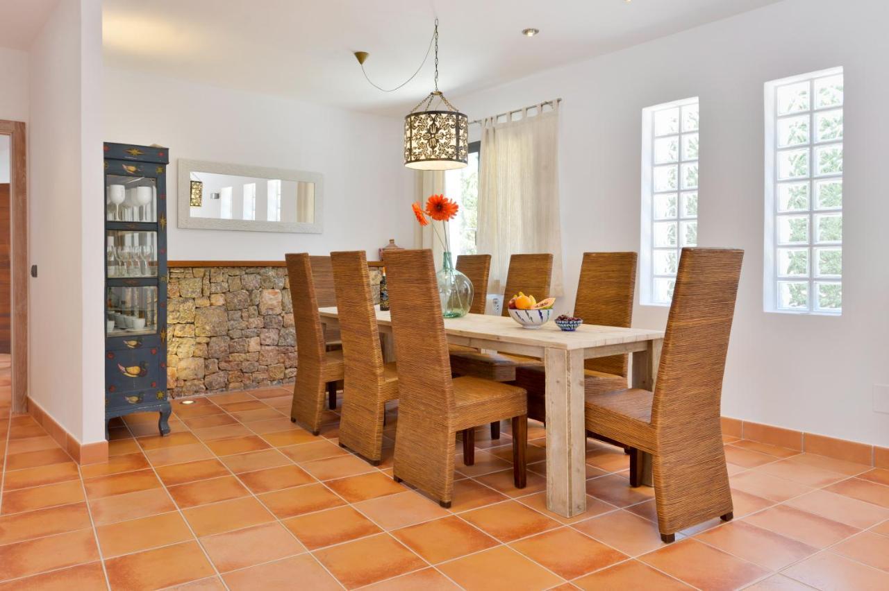 New Villa With Pool 19 Mins From Ibiza Town Cana Clara Санта-Еулалія-дель-Ріо Екстер'єр фото